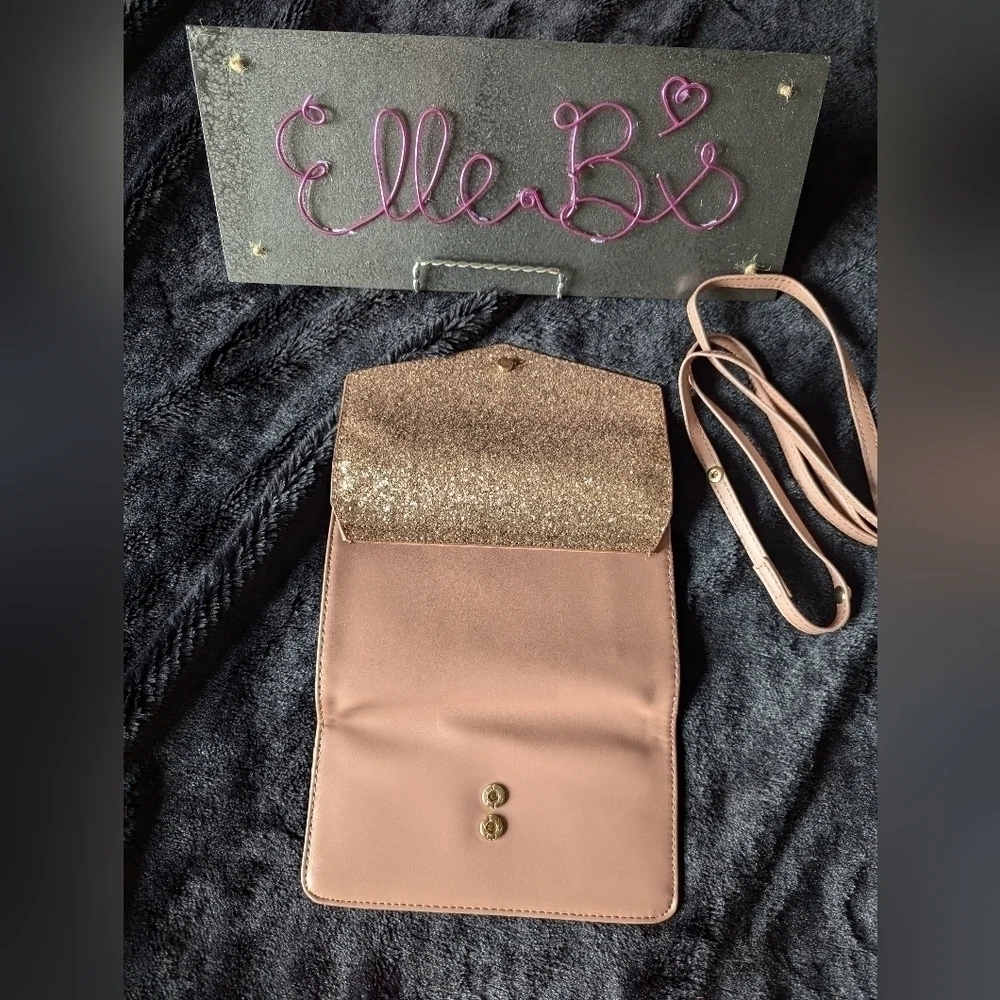 GUC Mauve/Tan/Rose Gold Sequin Clutch w/Straps